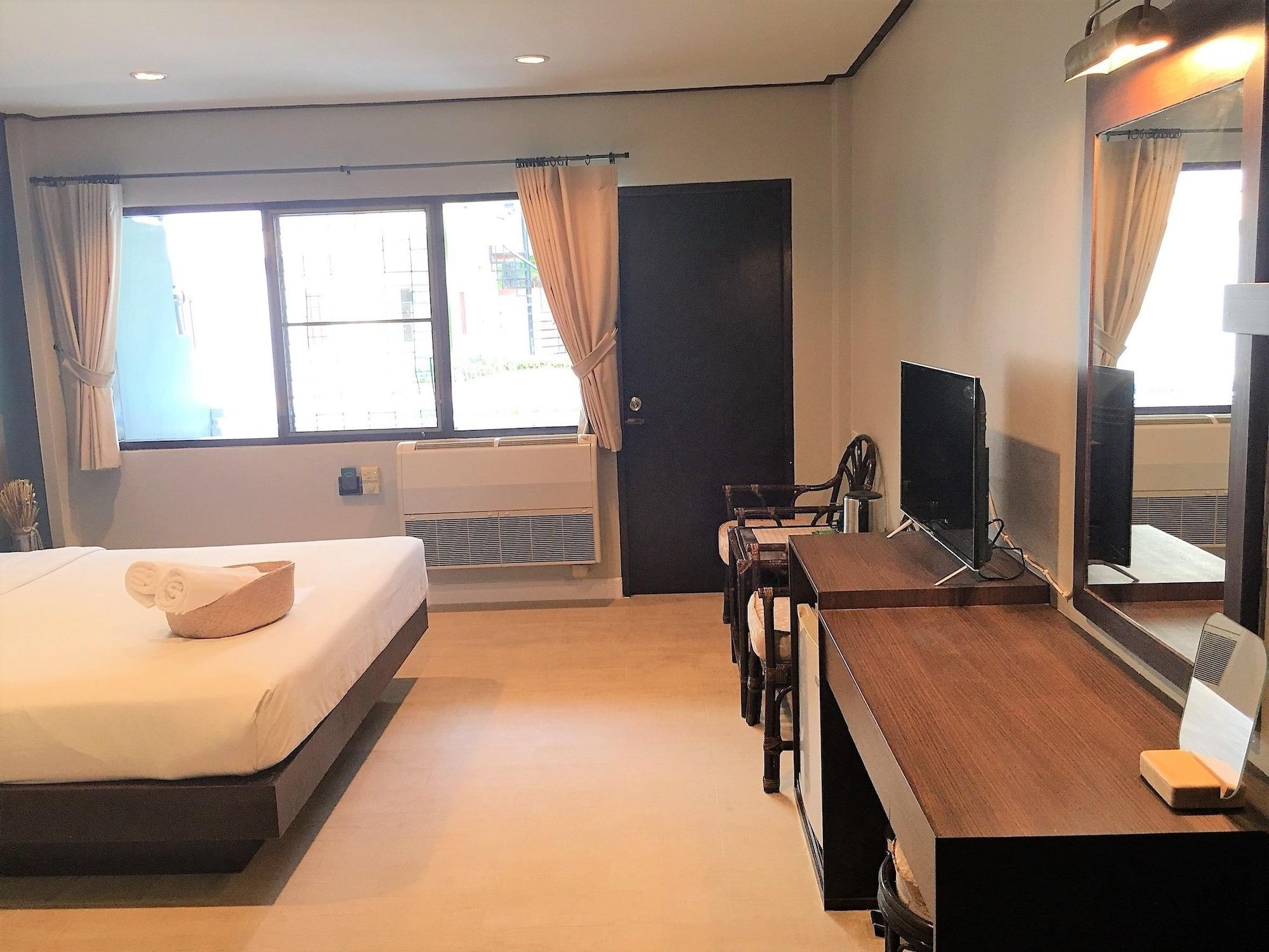 Let'S Hyde Pattaya Resort & Villas - Pool Cabanas Exterior foto
