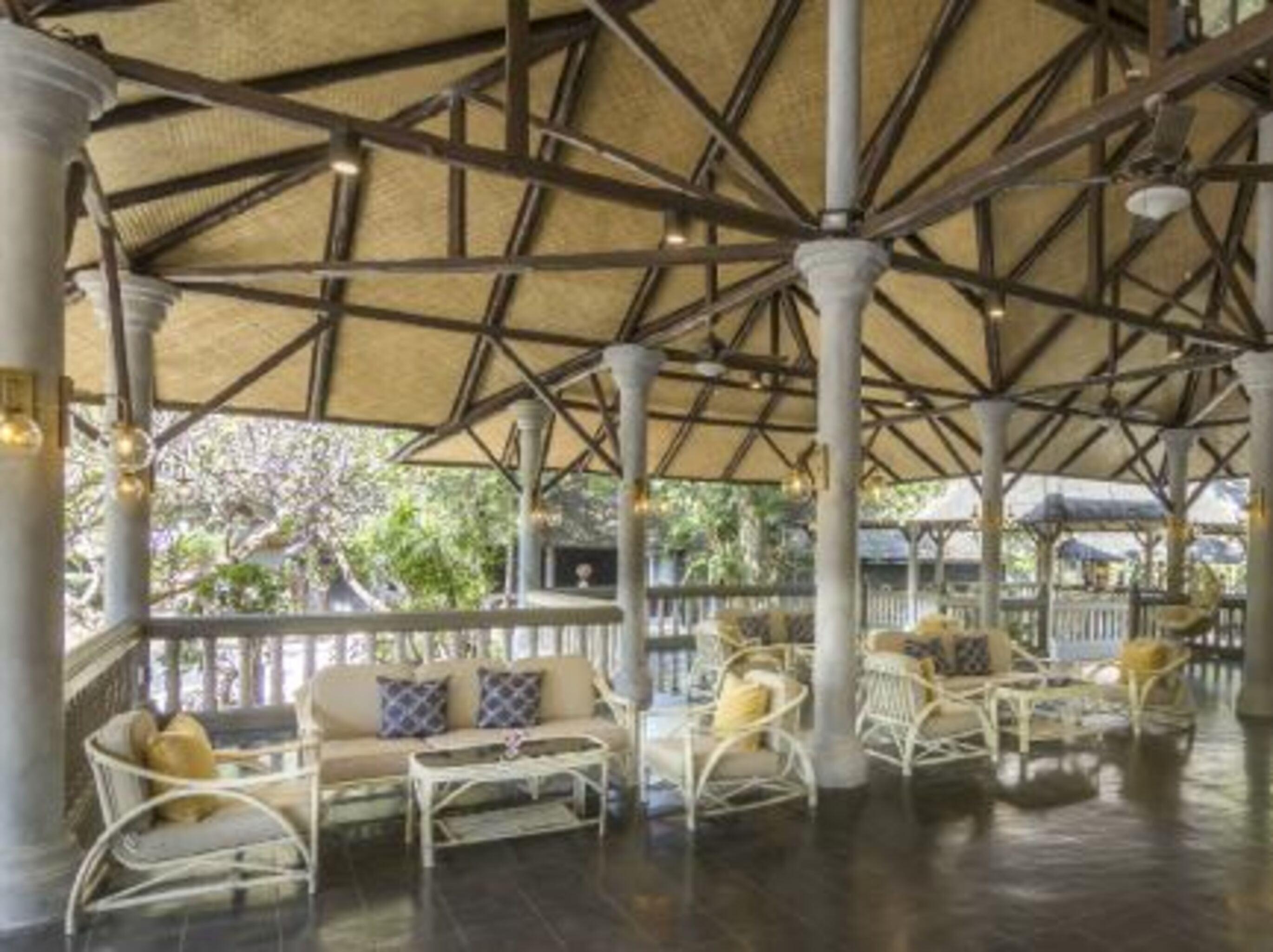 Let'S Hyde Pattaya Resort & Villas - Pool Cabanas Exterior foto