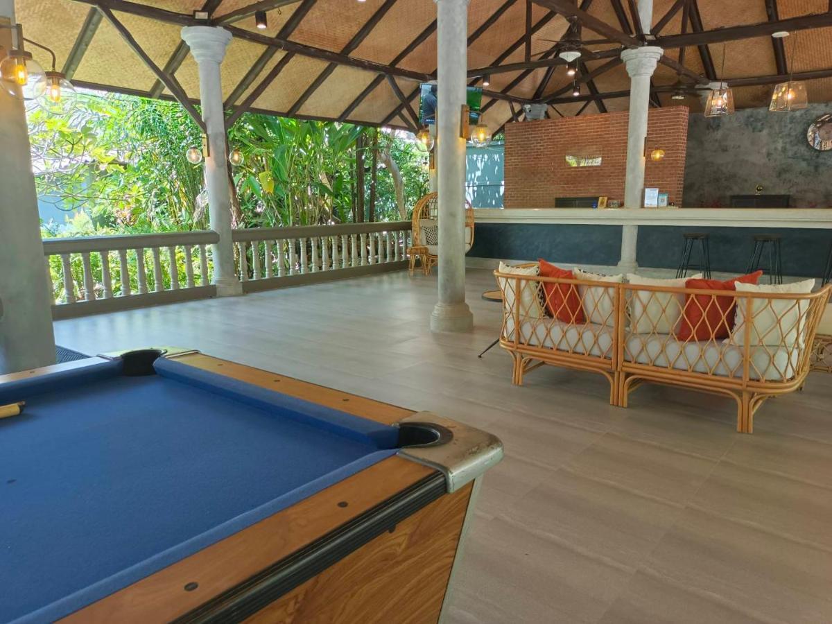 Let'S Hyde Pattaya Resort & Villas - Pool Cabanas Exterior foto